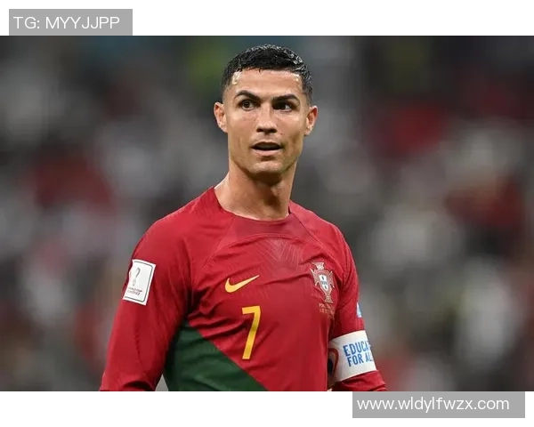 足坛巨星实力全方位解析与经典球星对比深度评价 足坛巨星实力全方位解析与经典球星对比深度评价